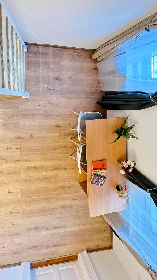 בודפשט Jozsef 18 Apartment - 5 Mins To New York Cafe מראה חיצוני תמונה